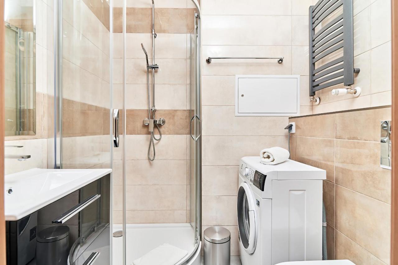 Exclusive Apartments Marina By Noclegi Renters Breslavia Esterno foto