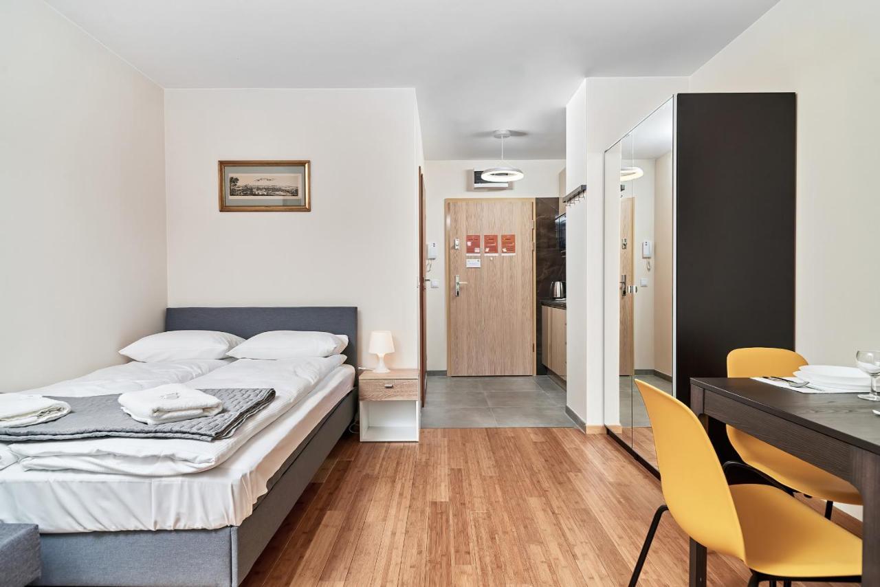 Exclusive Apartments Marina By Noclegi Renters Breslavia Esterno foto