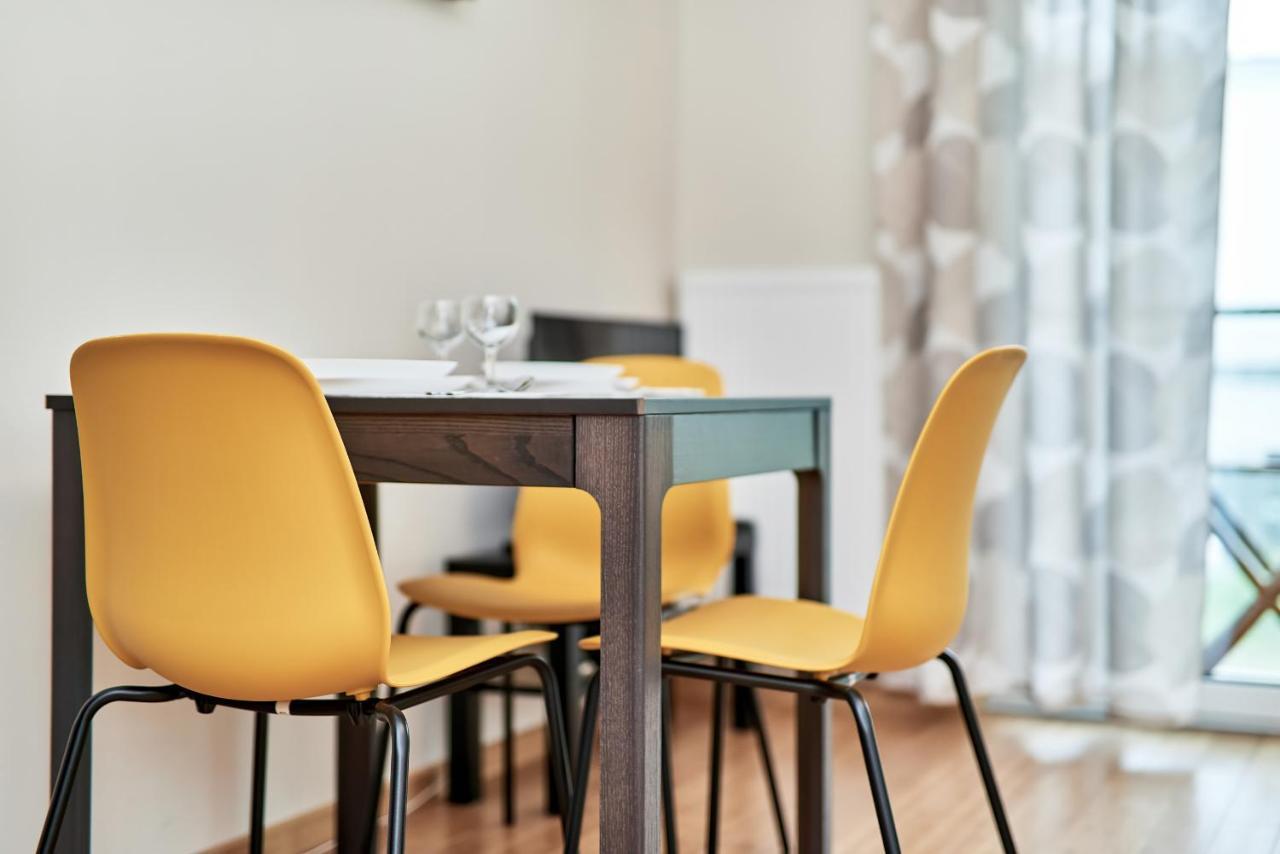 Exclusive Apartments Marina By Noclegi Renters Breslavia Esterno foto