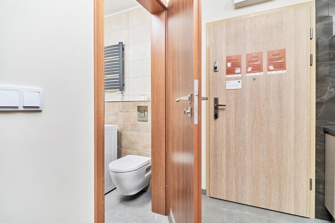 Exclusive Apartments Marina By Noclegi Renters Breslavia Esterno foto