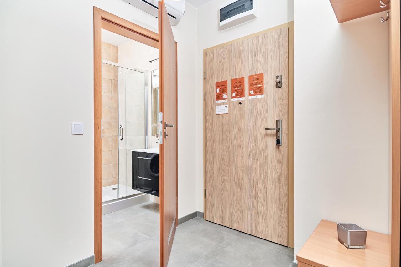 Exclusive Apartments Marina By Noclegi Renters Breslavia Esterno foto