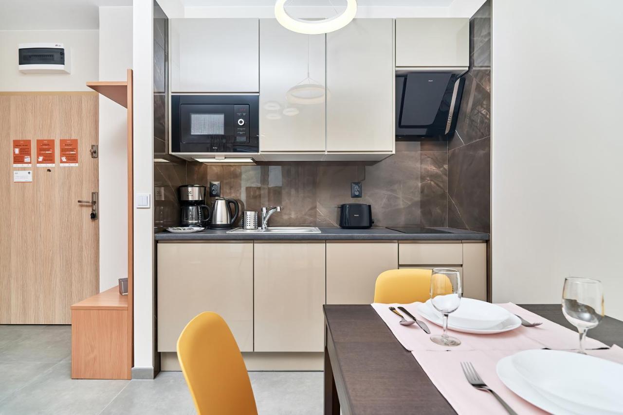 Exclusive Apartments Marina By Noclegi Renters Breslavia Esterno foto