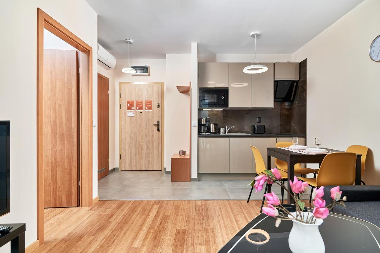 Exclusive Apartments Marina By Noclegi Renters Breslavia Esterno foto