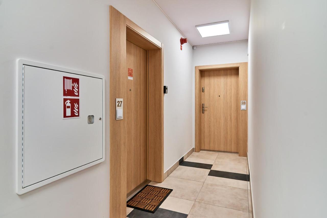 Exclusive Apartments Marina By Noclegi Renters Breslavia Esterno foto