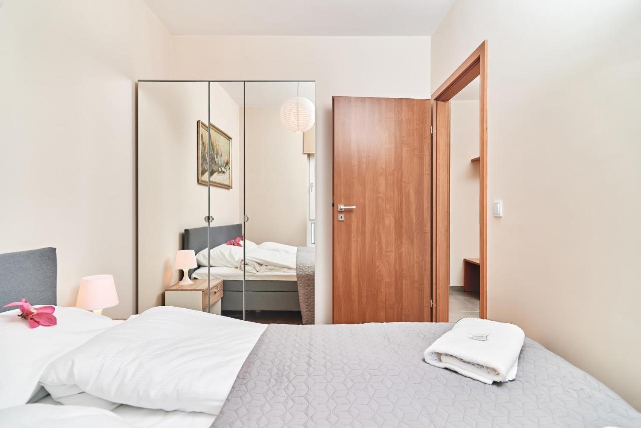 Exclusive Apartments Marina By Noclegi Renters Breslavia Esterno foto